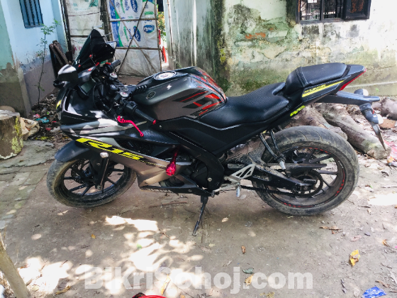 Yamaha R15v3 indean